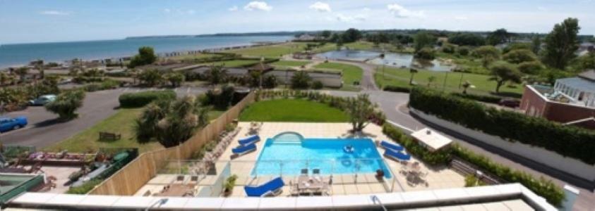 Goodrington Lodge Holiday Apartments ペイントン エクステリア 写真