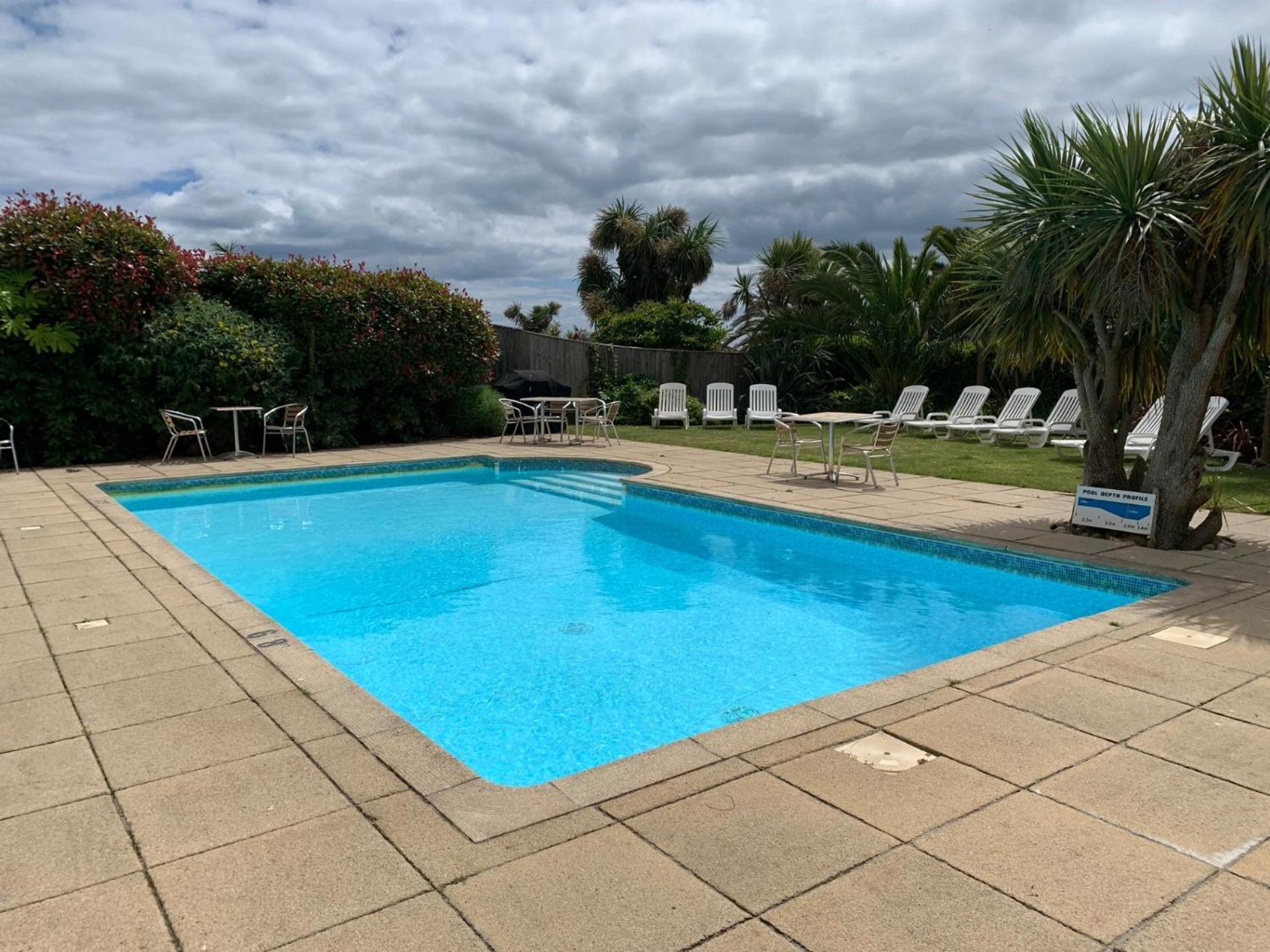 Goodrington Lodge Holiday Apartments ペイントン エクステリア 写真